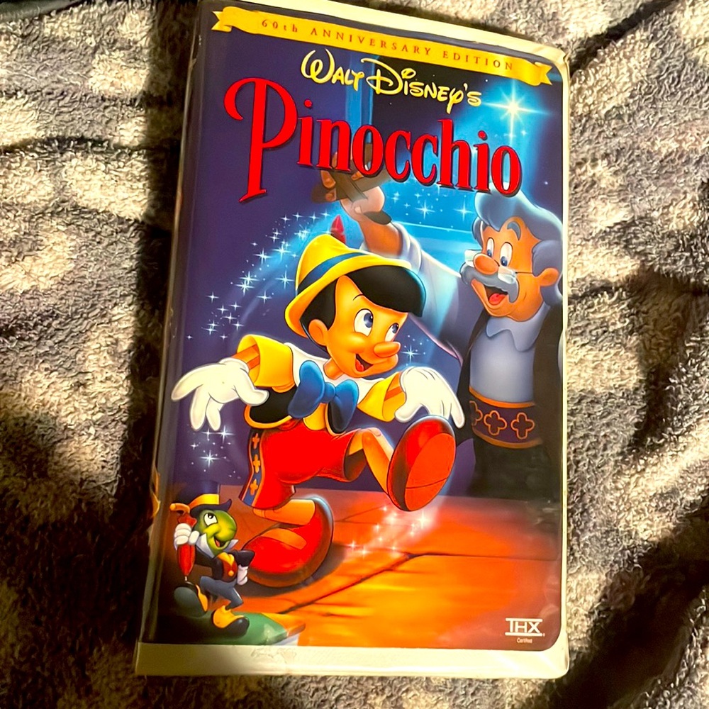 Pinocchio VHS 60th anniversary edition preowned disney movie